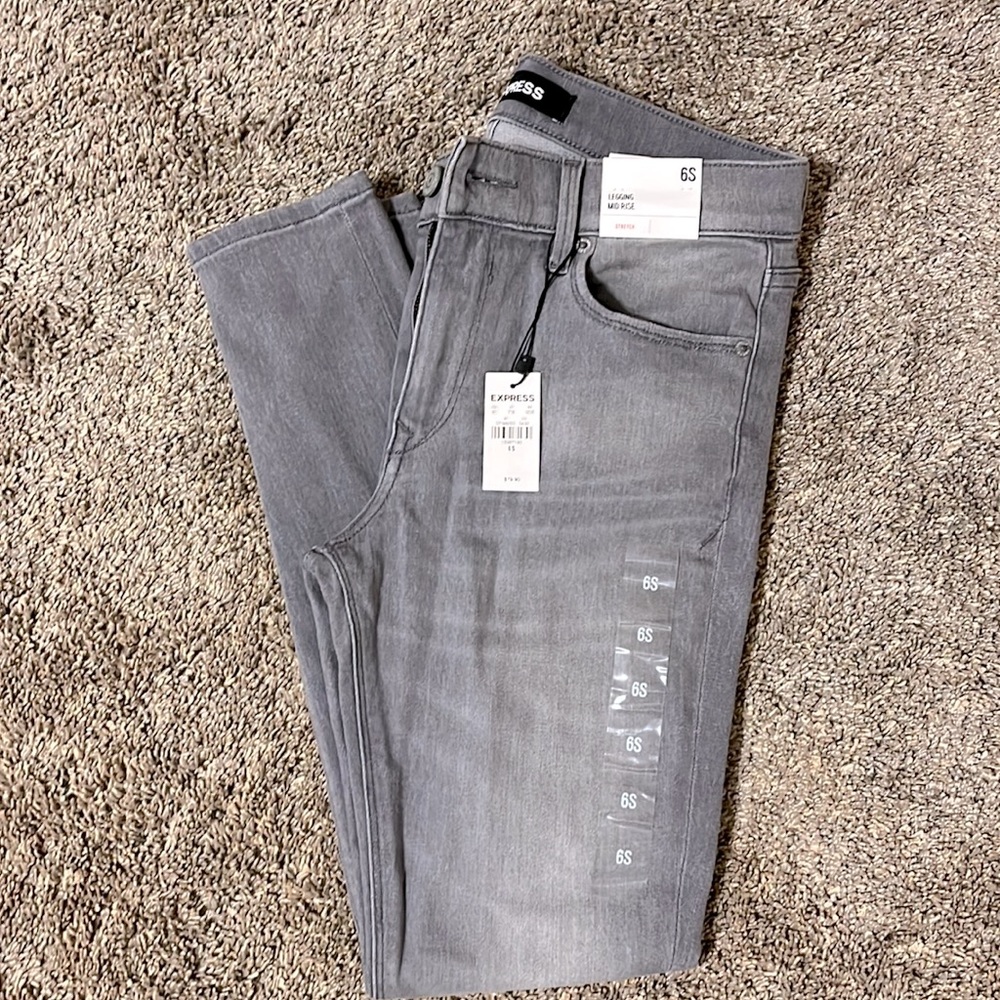 Brand new Express legging jeans mid rise
